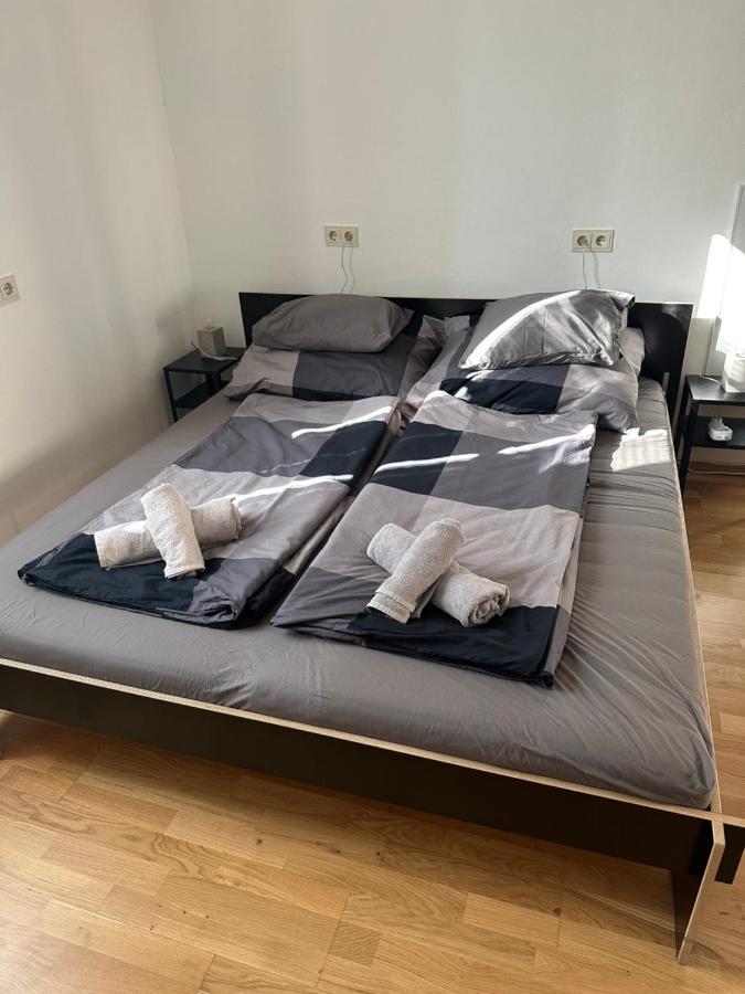 Central Plaza Mini Apartment 1 Bruck an der Leitha-i járás Kültér fotó