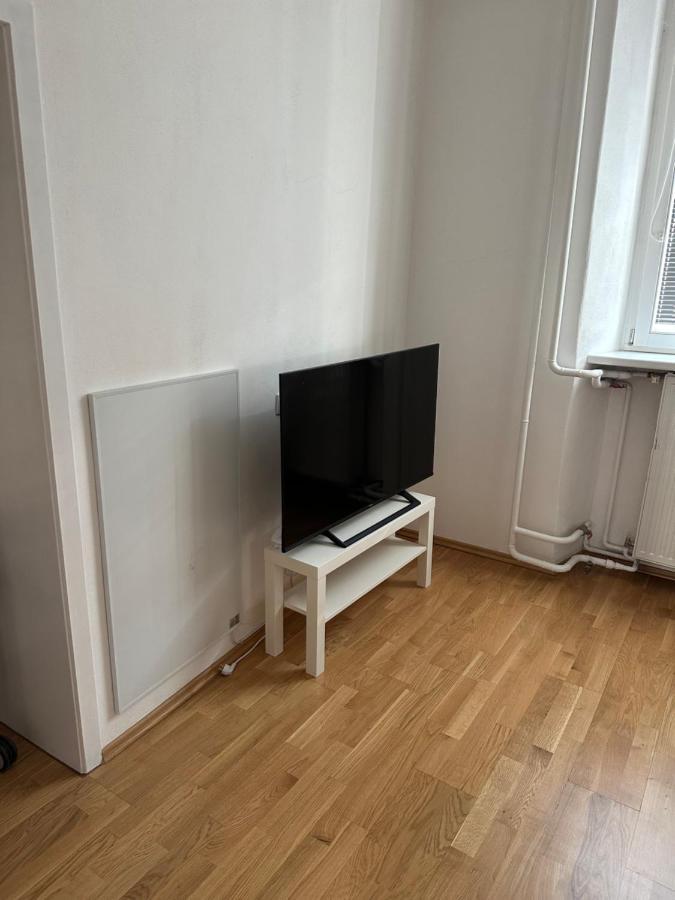 Central Plaza Mini Apartment 1 Bruck an der Leitha-i járás Kültér fotó